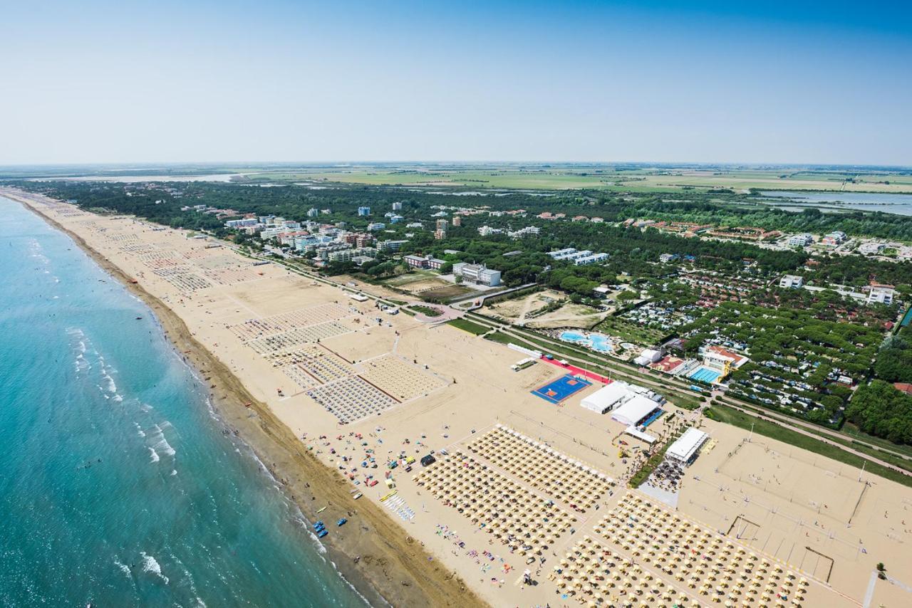 Girasoli Bibione Eksteriør bilde