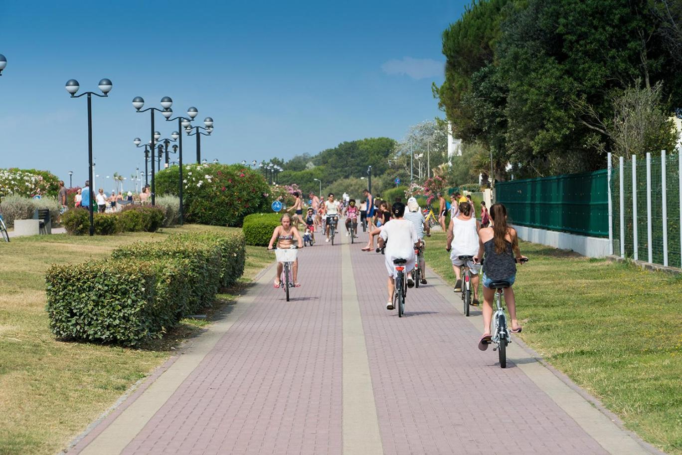 Girasoli Bibione Eksteriør bilde