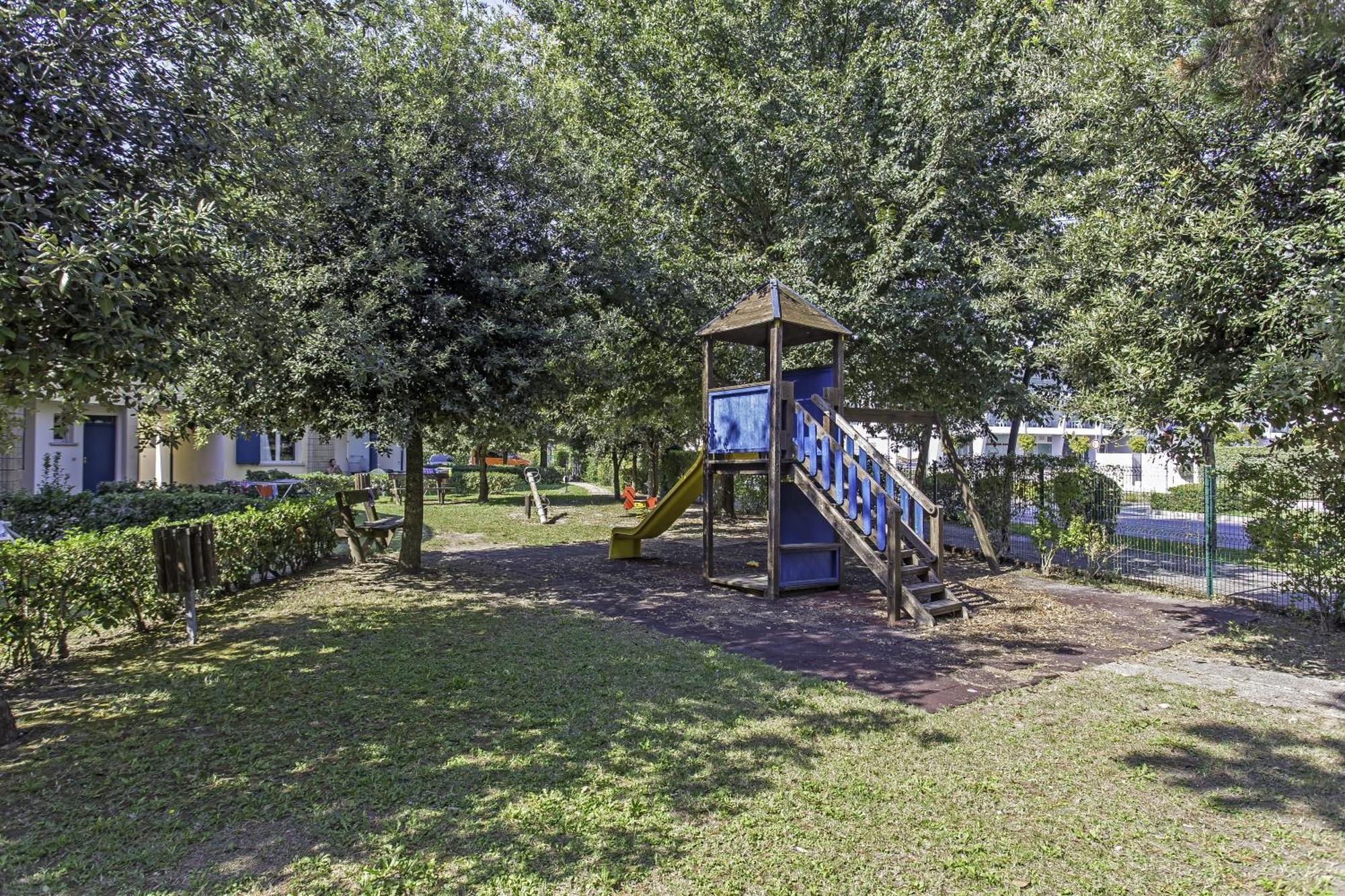 Girasoli Bibione Eksteriør bilde